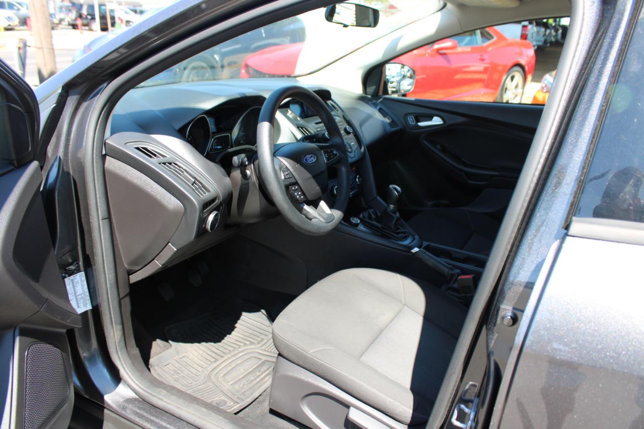 Ford Focus 4dr Sdn SE 2015
