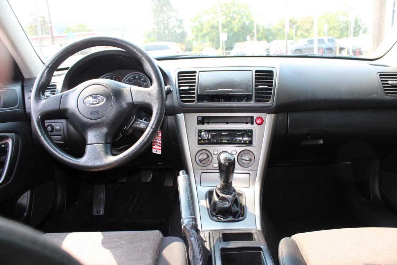 Subaru Legacy Wagon 4dr H4 MT Outback Basic 2007