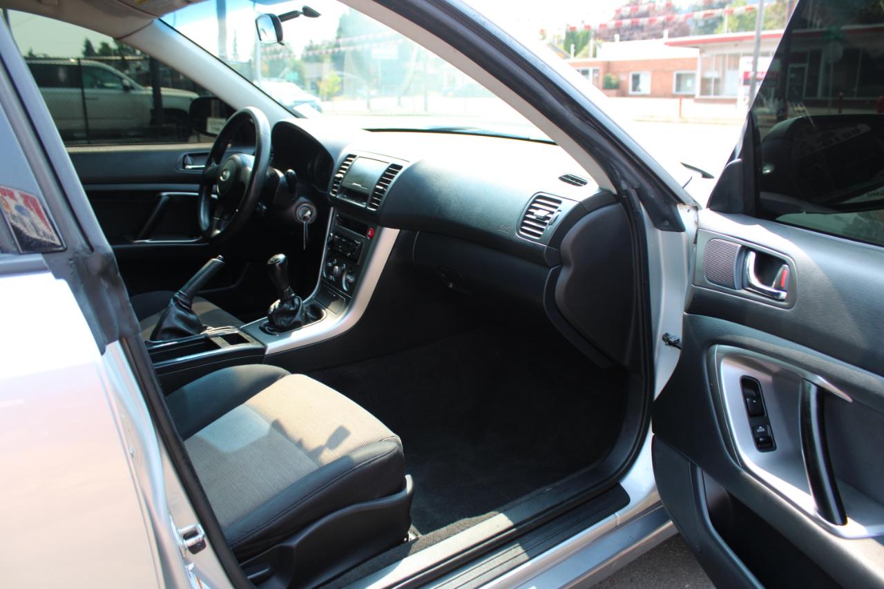 Subaru Legacy Wagon 4dr H4 MT Outback Basic 2007