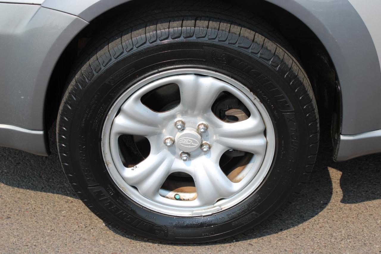 Subaru Legacy Wagon 4dr H4 MT Outback Basic 2007