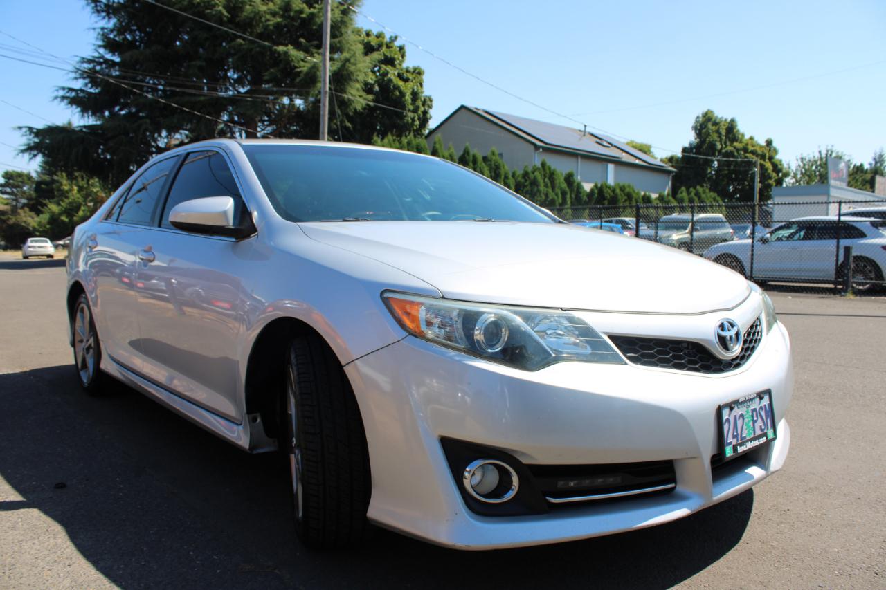 Toyota Camry 2014.5 4dr Sdn I4 Auto SE Sport (Natl) 2014