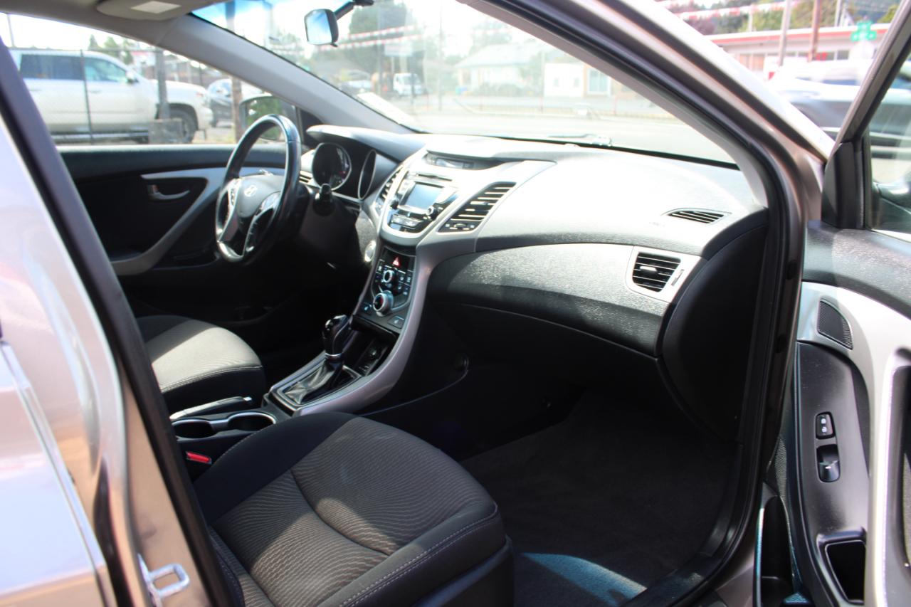 Hyundai Elantra 4dr Sdn Auto Value Edition (Alabama Plant) 2016