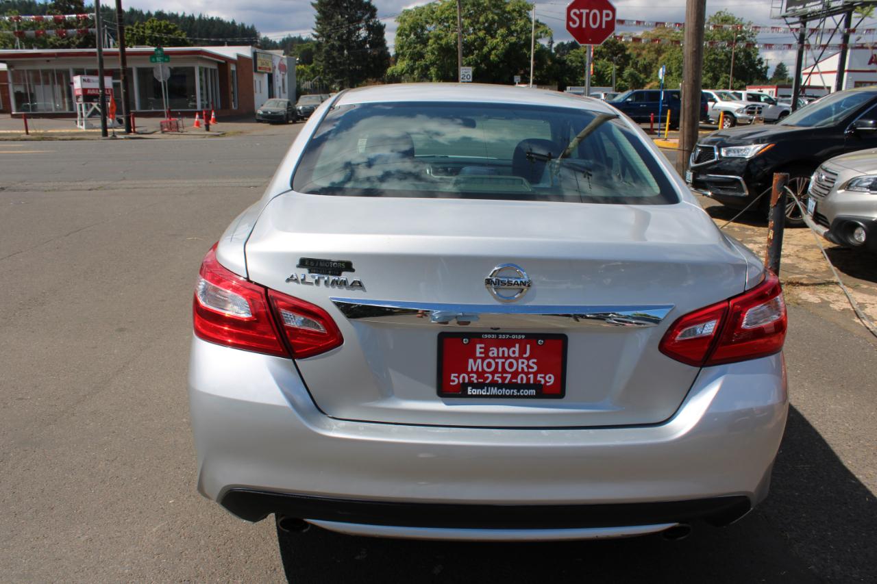 Nissan Altima 4dr Sdn I4 2.5 S 2016