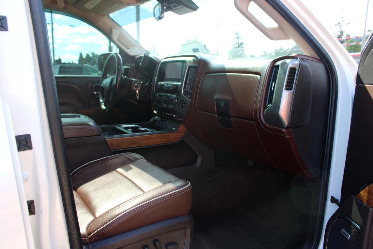 Chevrolet Silverado 1500 4WD Crew Cab 153.0" High Country 2014