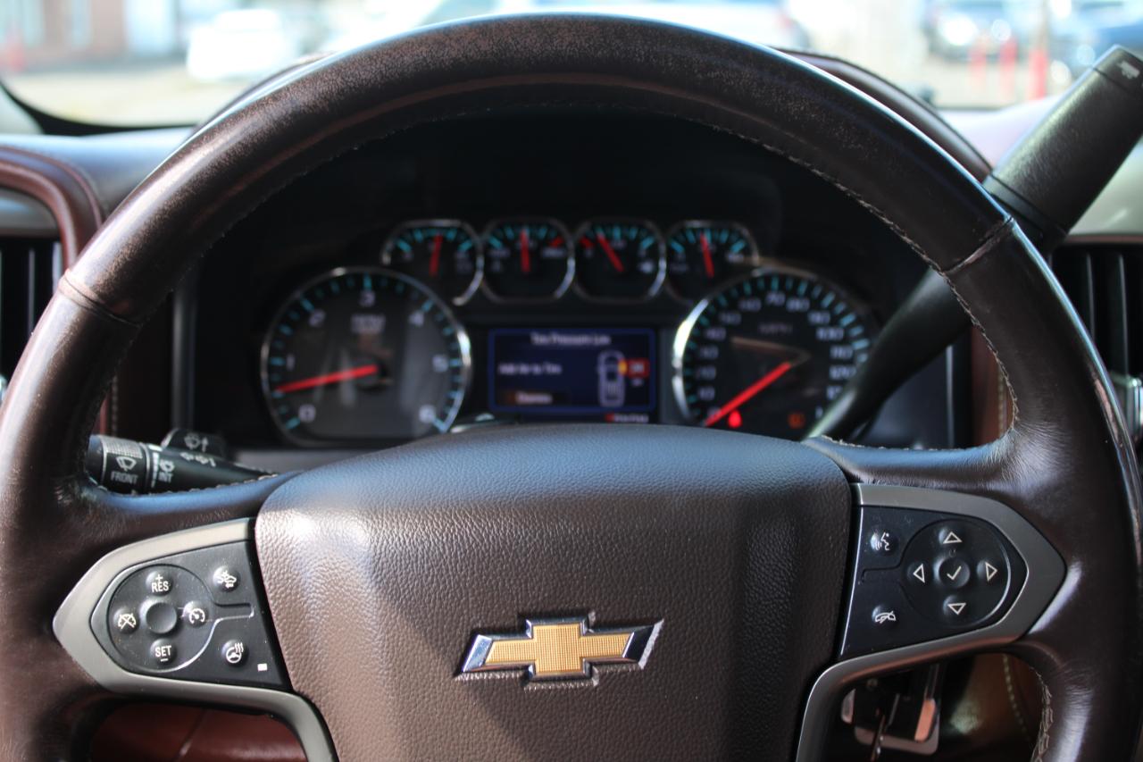 Chevrolet Silverado 1500 4WD Crew Cab 153.0" High Country 2014