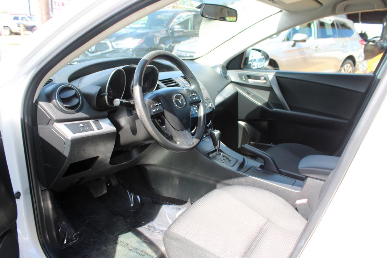 Mazda MAZDA3 4dr Sdn Man i Sport 2013