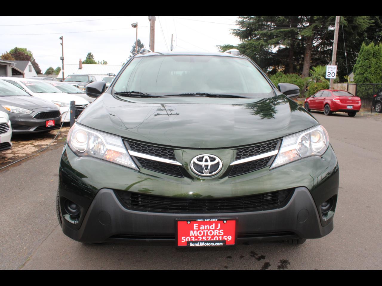 Toyota RAV4 AWD 4dr LE (Natl) 2013