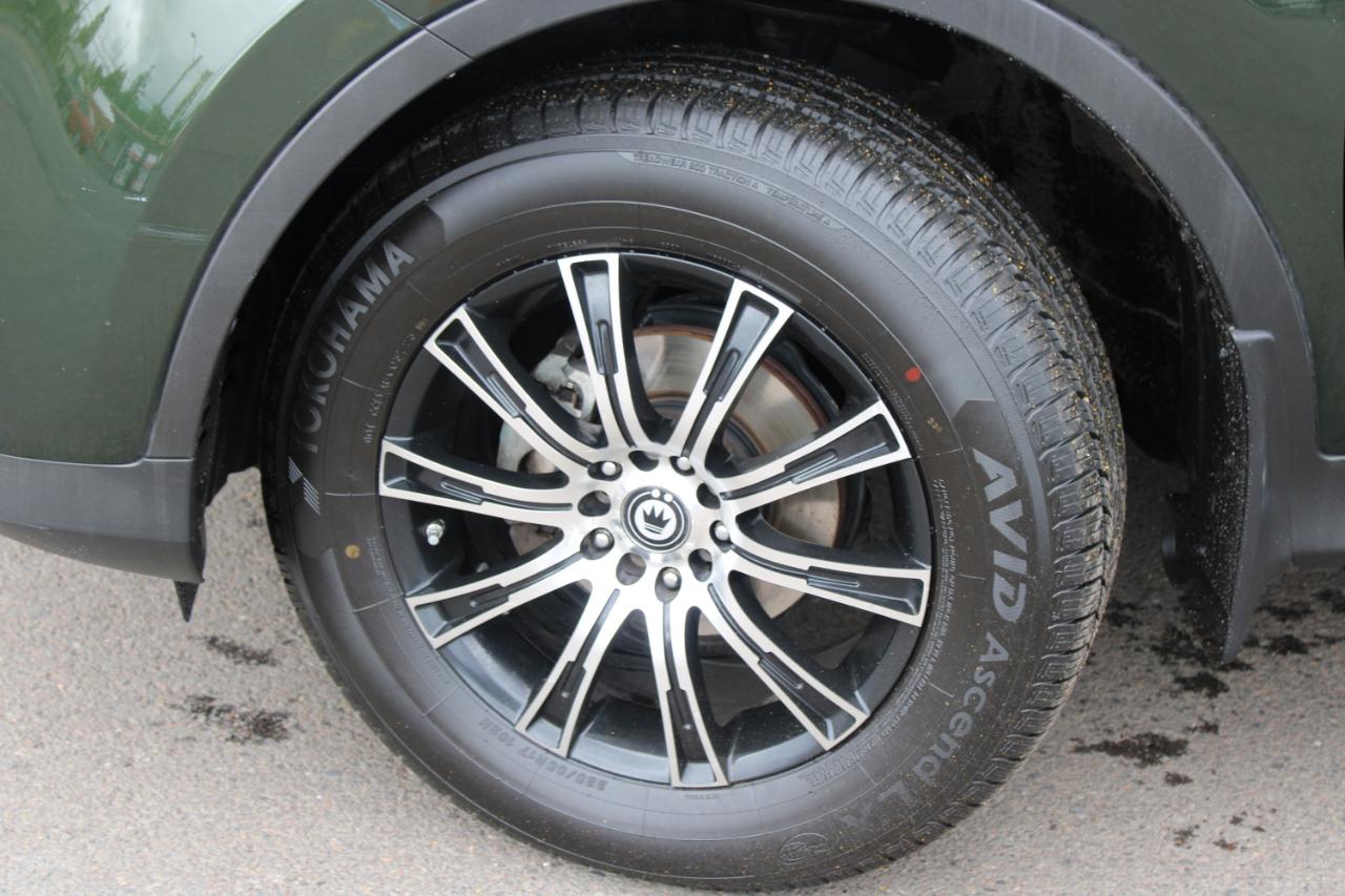 Toyota RAV4 AWD 4dr LE (Natl) 2013