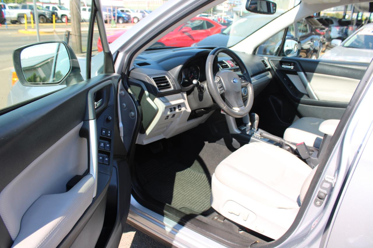 Subaru Forester 4dr CVT 2.5i Limited PZEV 2016