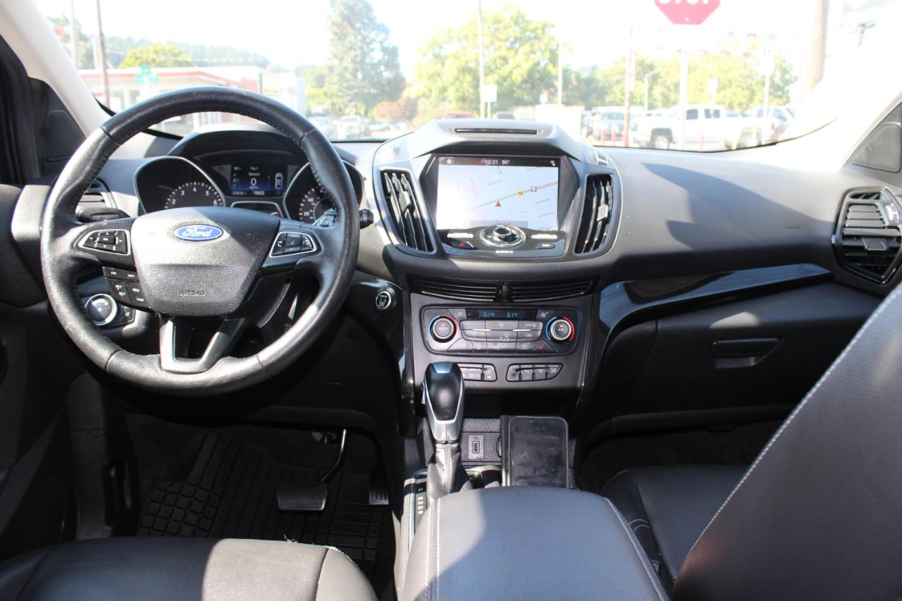 Ford Escape Titanium 4WD 2018