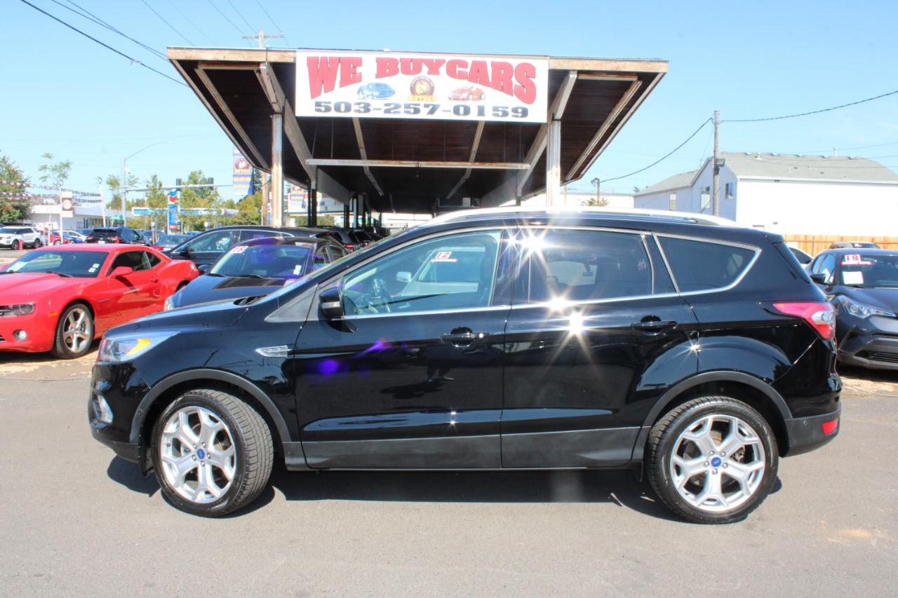 Ford Escape Titanium 4WD 2018