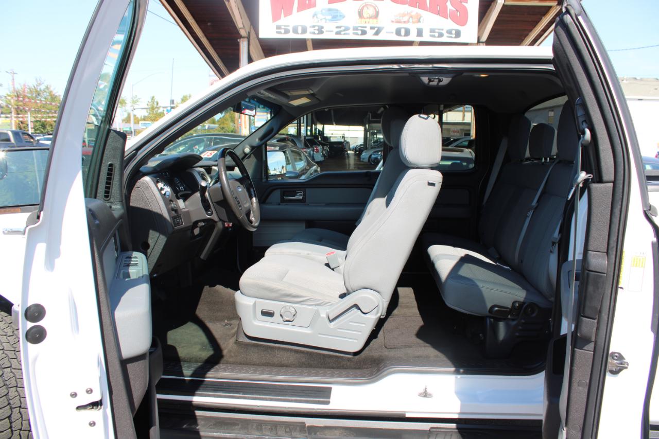 Ford F-150 2WD SuperCab 145" XLT 2012