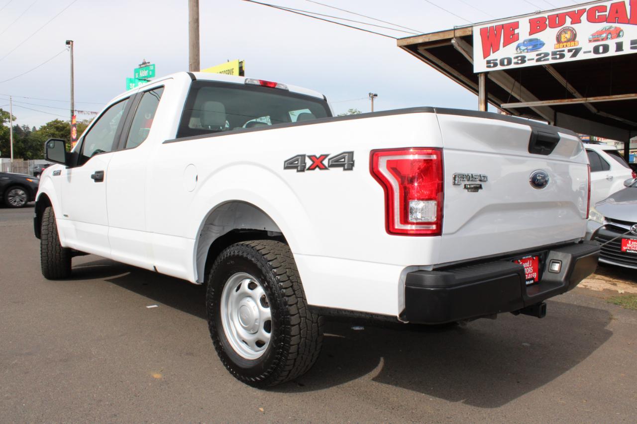 Ford F-150 Supercab 145" XL 2017