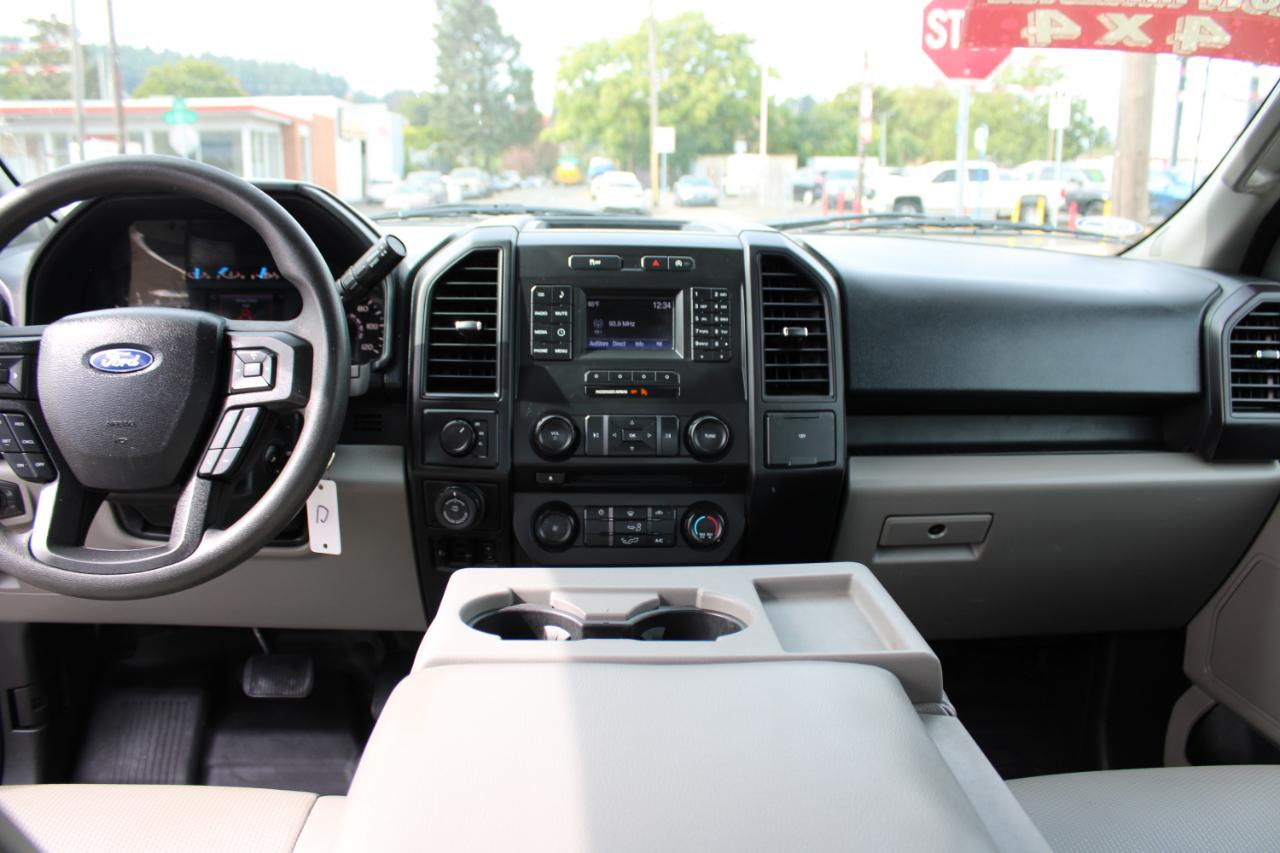 Ford F-150 Supercab 145" XL 2017