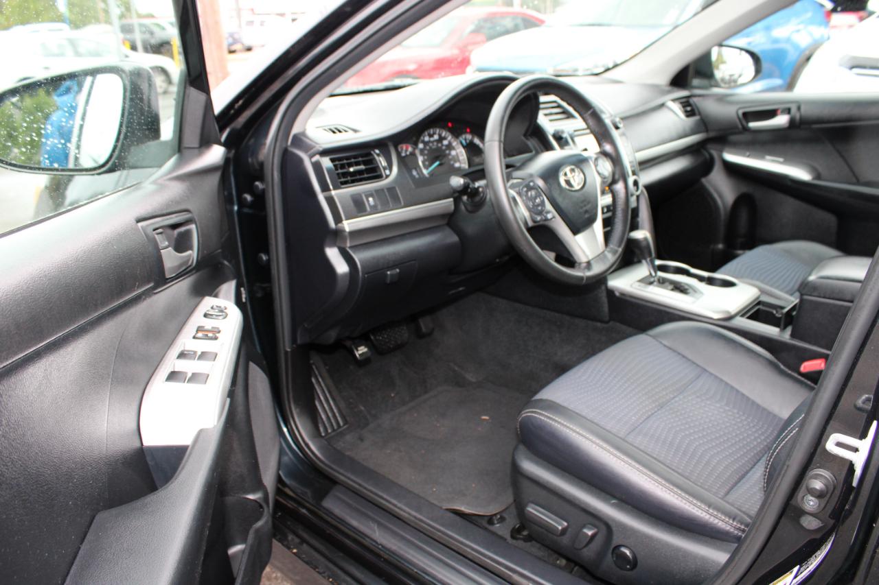 Toyota Camry 4dr Sdn I4 Auto SE Sport Limited Edition (Natl) 2012