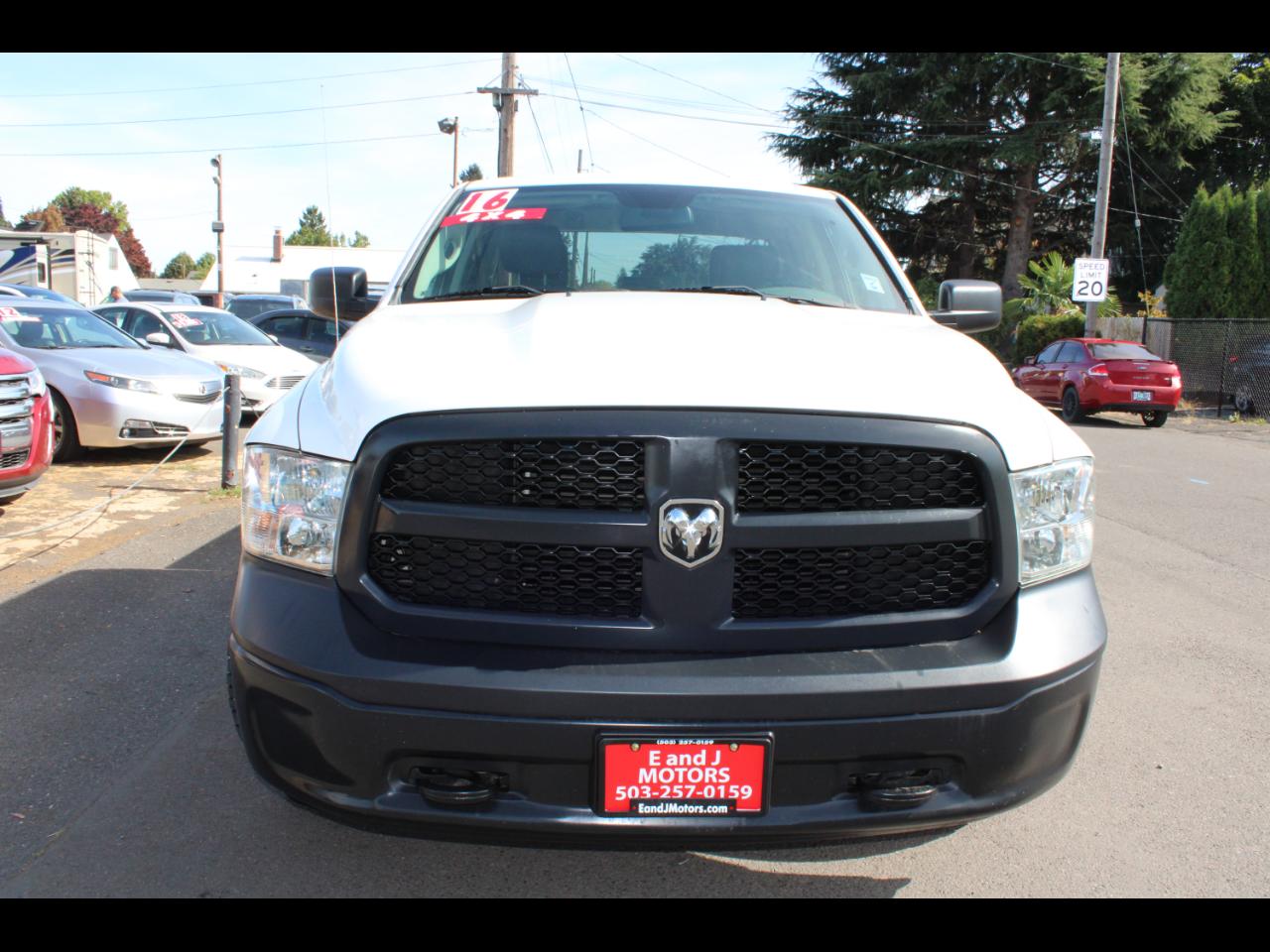 RAM 1500 4WD Quad Cab 140.5" Tradesman 2016