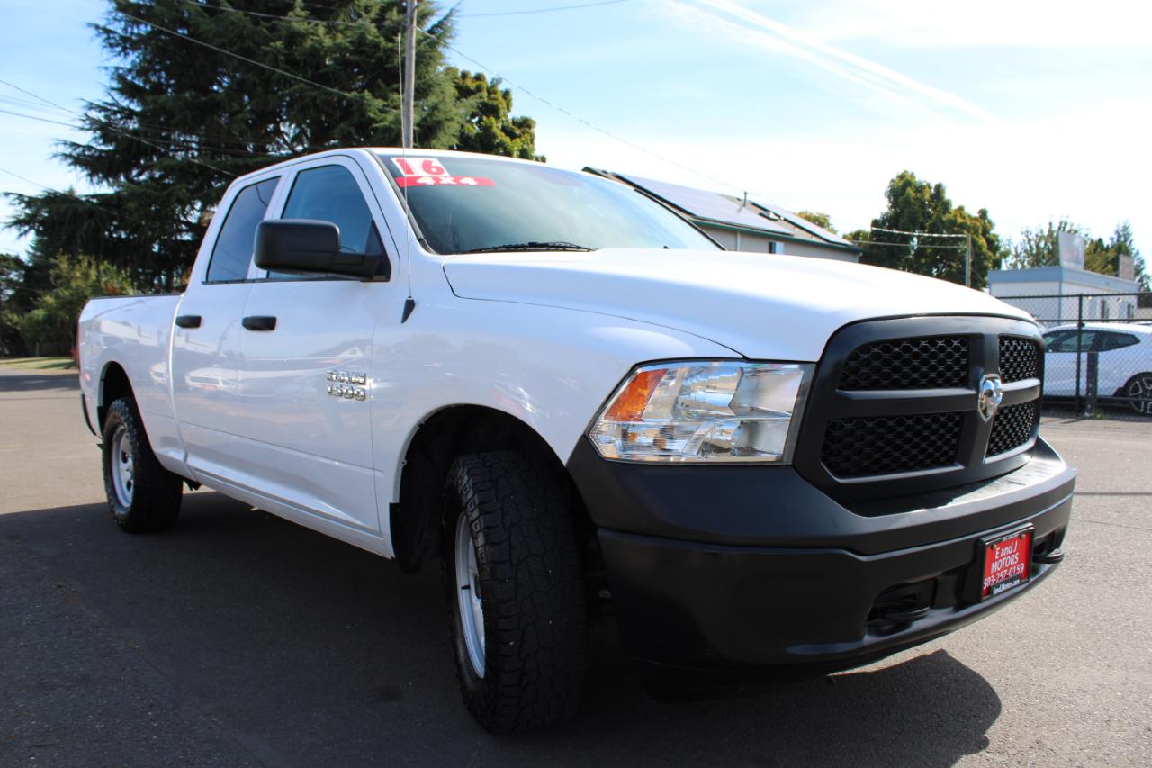 RAM 1500 4WD Quad Cab 140.5" Tradesman 2016