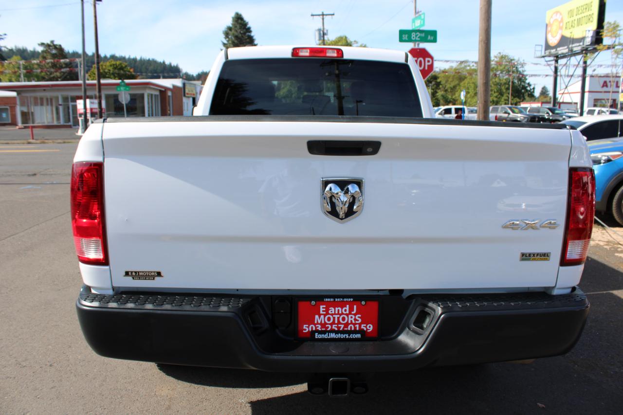 RAM 1500 4WD Quad Cab 140.5" Tradesman 2016