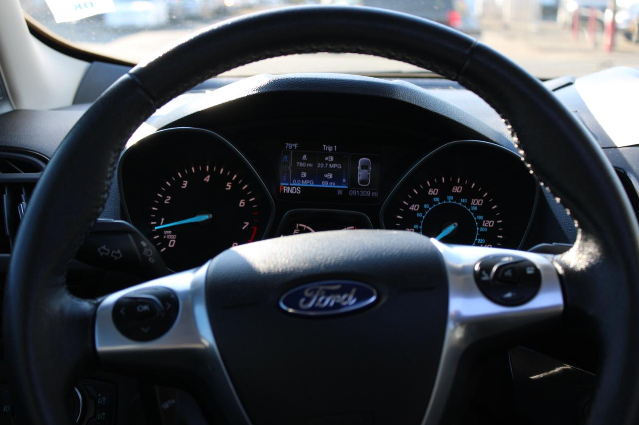 Ford Escape 4WD 4dr Titanium 2015