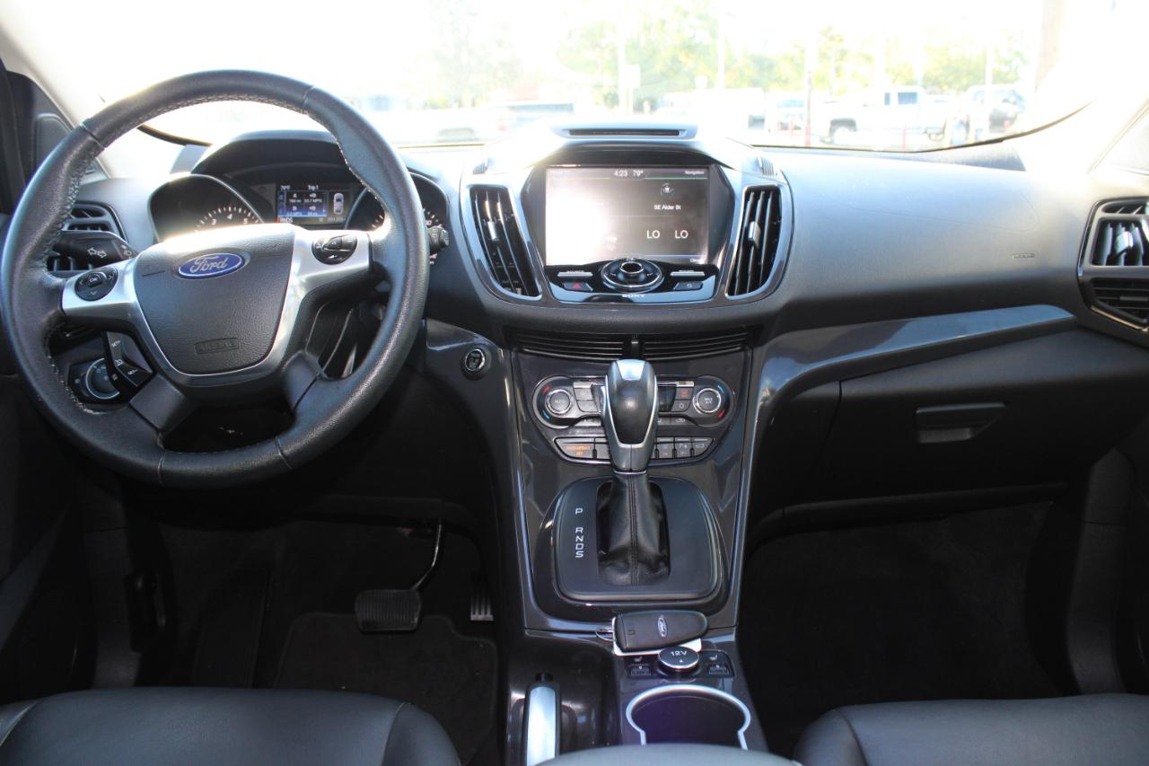 Ford Escape 4WD 4dr Titanium 2015