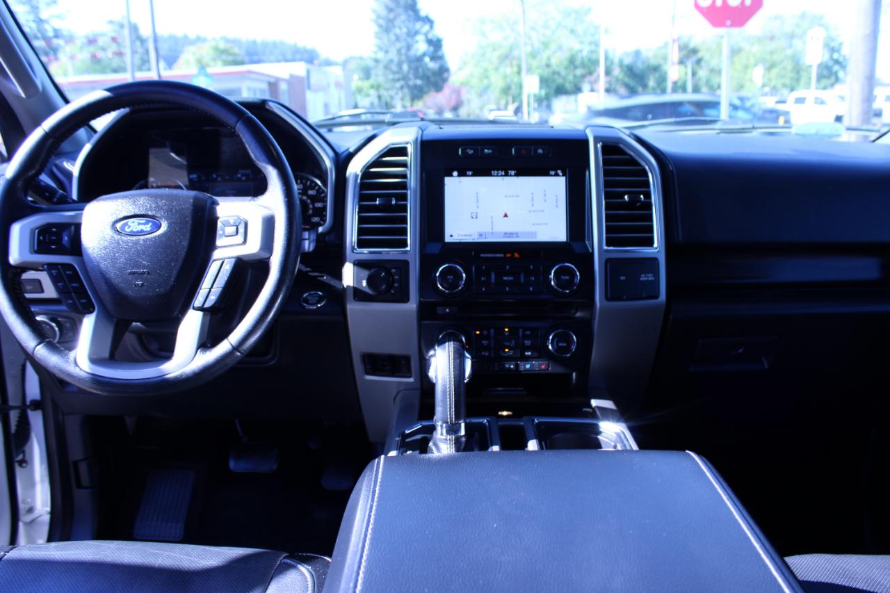 Ford F-150 4WD SuperCab 145" Lariat 2016