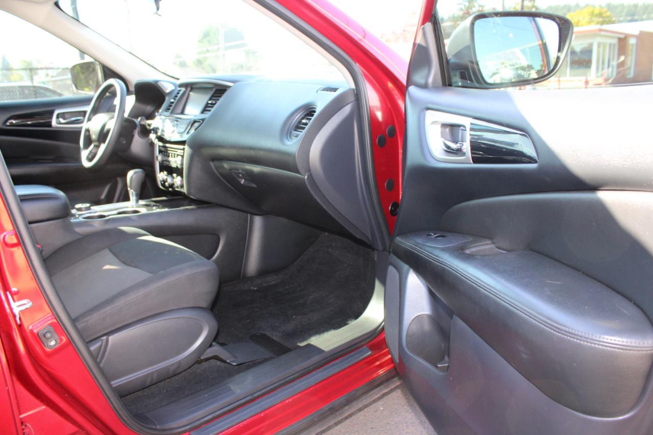 Nissan Pathfinder 4x4 S 2018