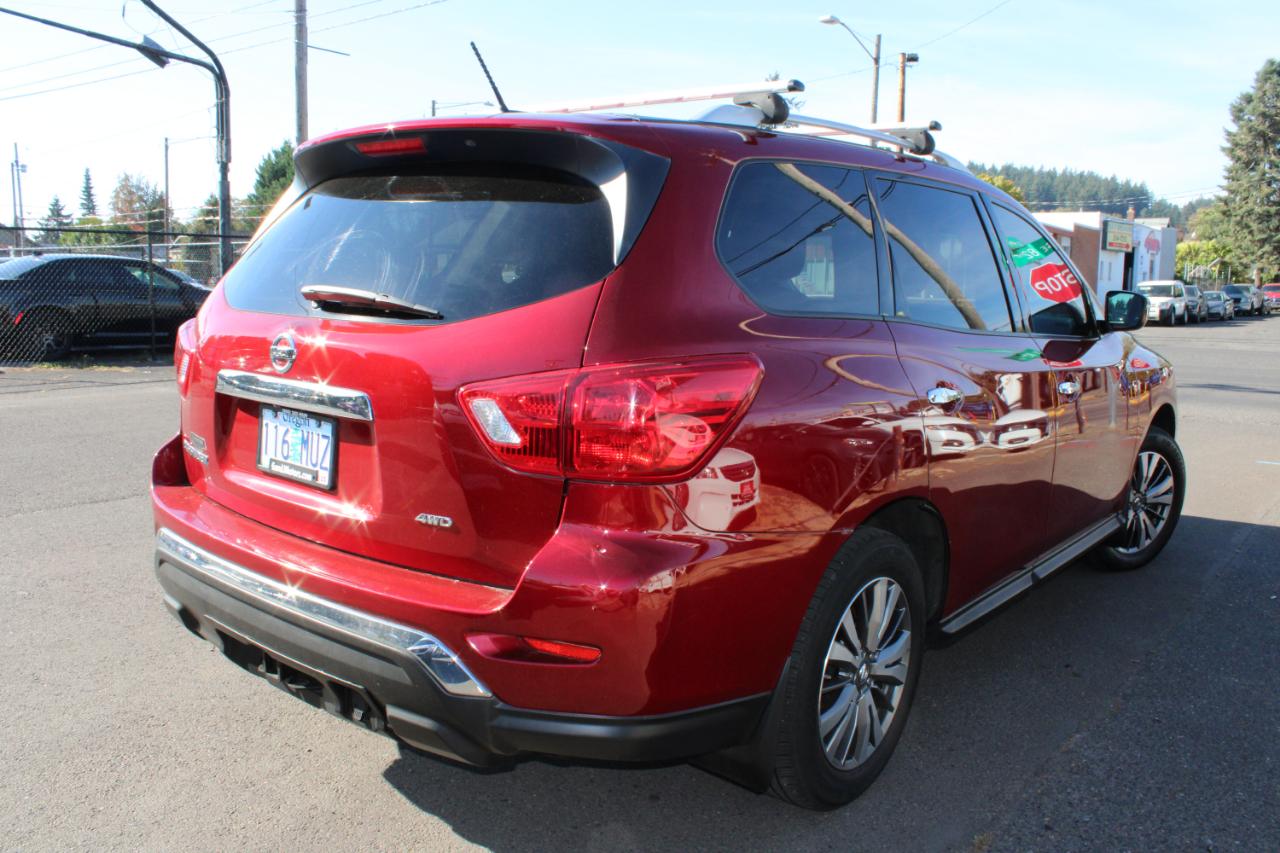 Nissan Pathfinder 4x4 S 2018