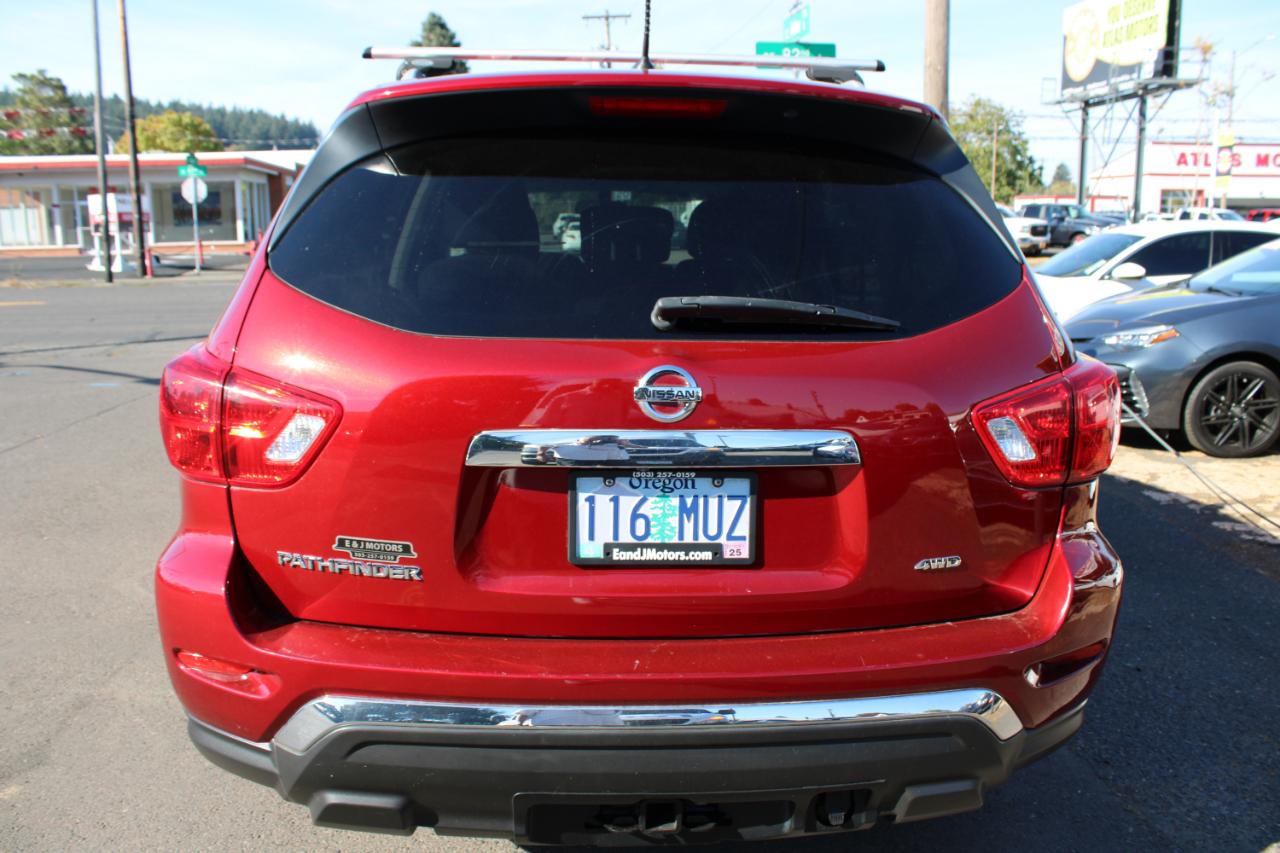 Nissan Pathfinder 4x4 S 2018