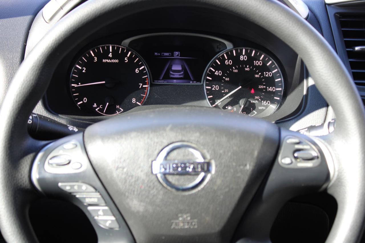 Nissan Pathfinder 4x4 S 2018