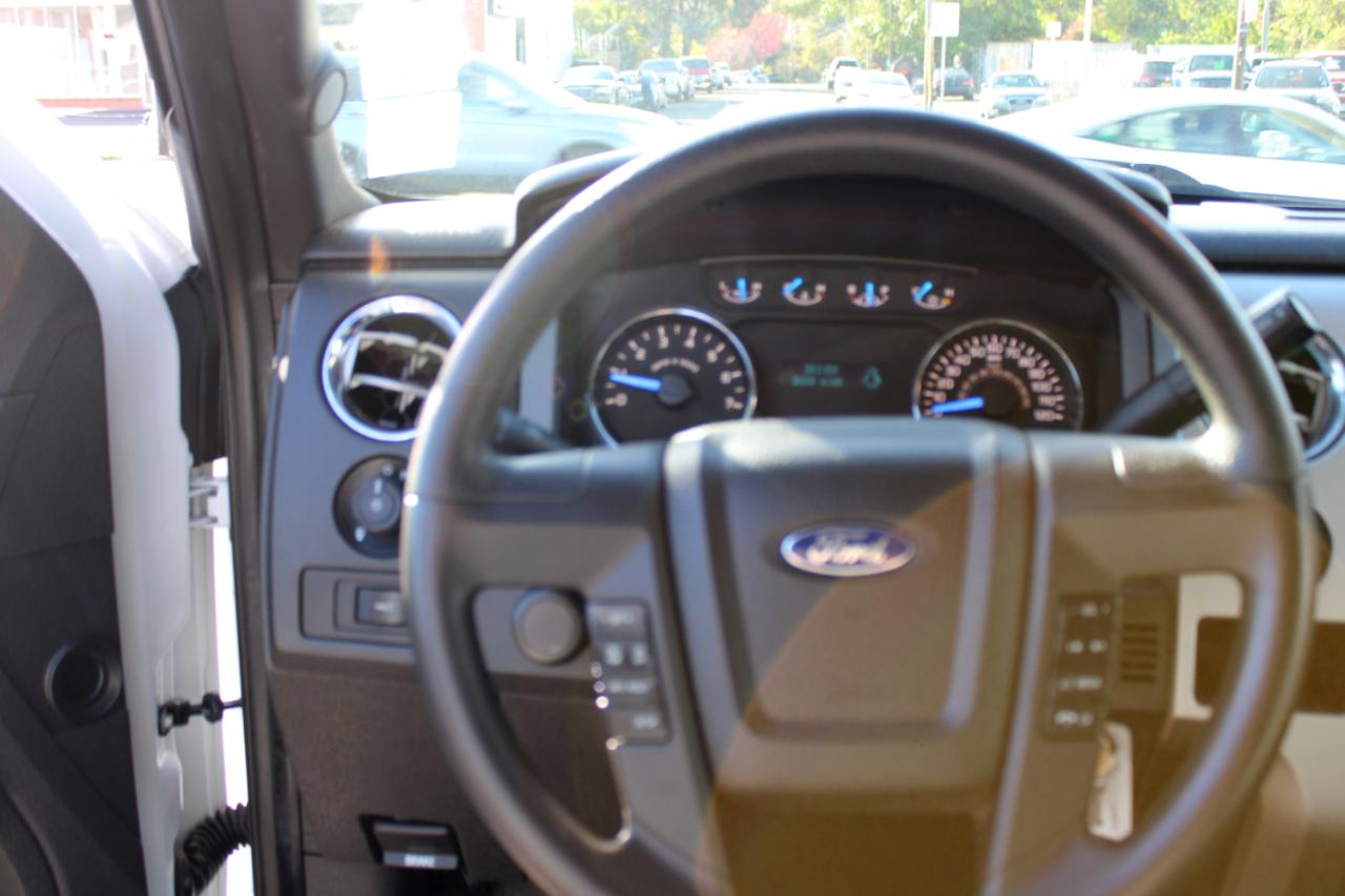 Ford F-150 4WD SuperCab 133" XLT 2013