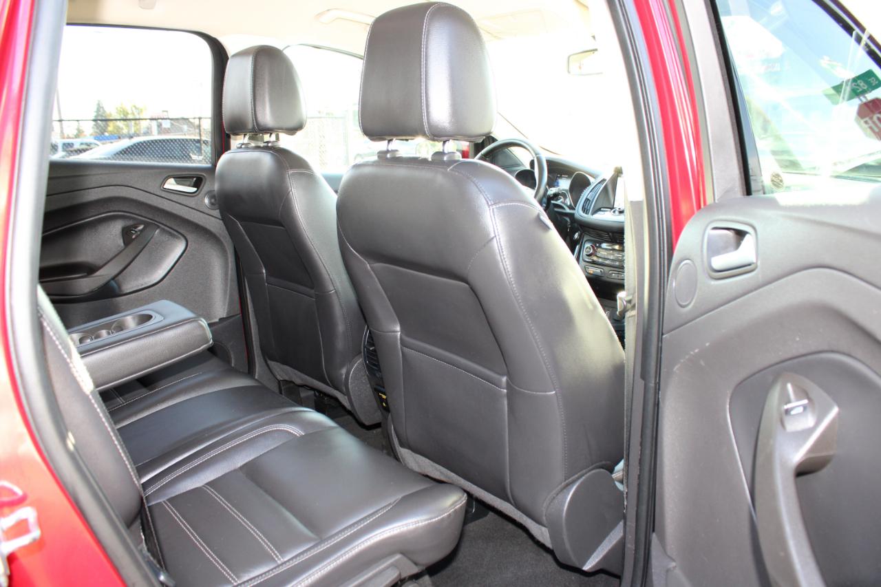 Ford Escape Titanium 4WD 2017