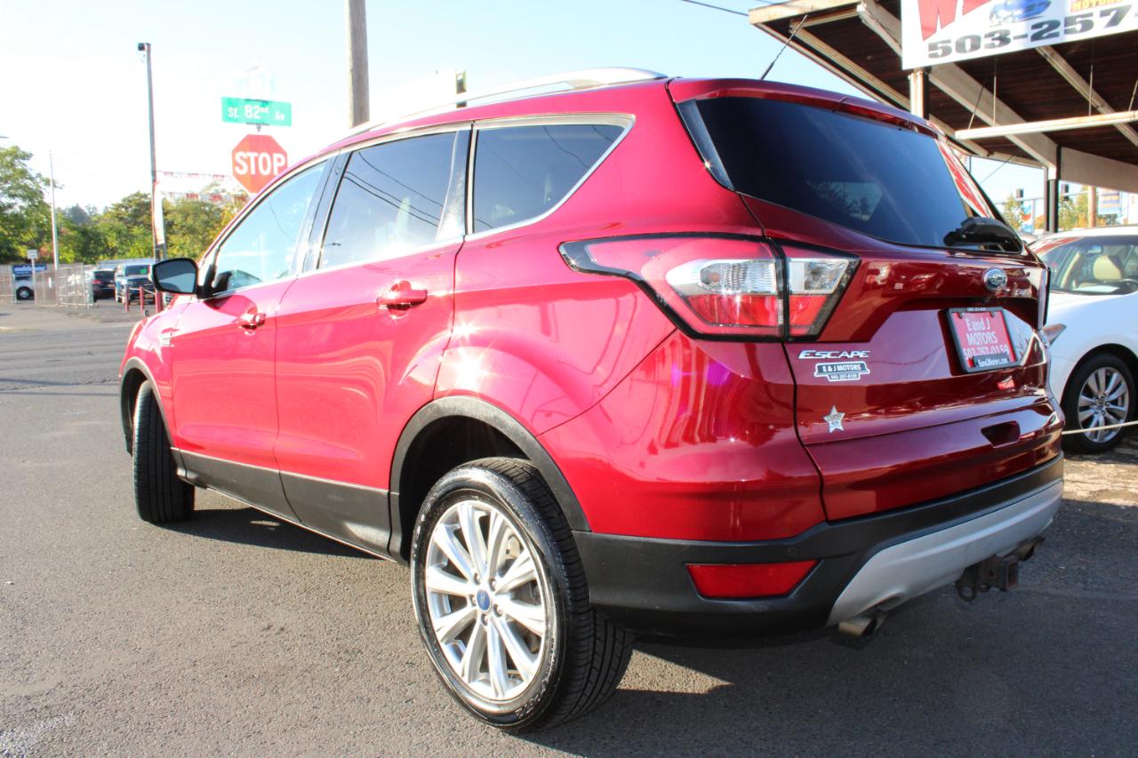 Ford Escape Titanium 4WD 2017
