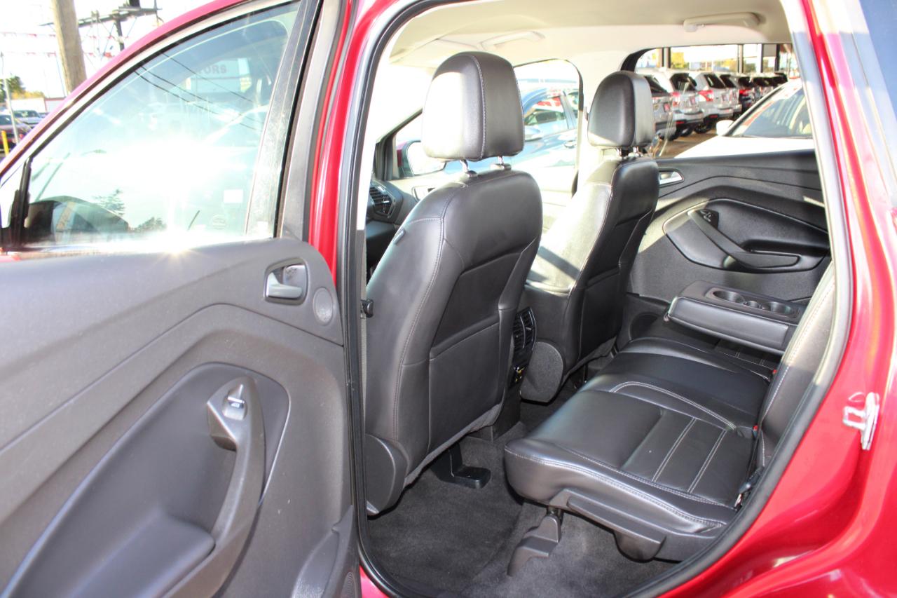 Ford Escape Titanium 4WD 2017