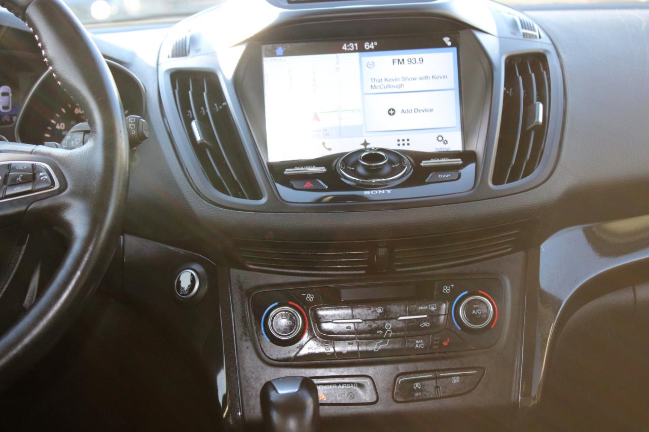 Ford Escape Titanium 4WD 2017