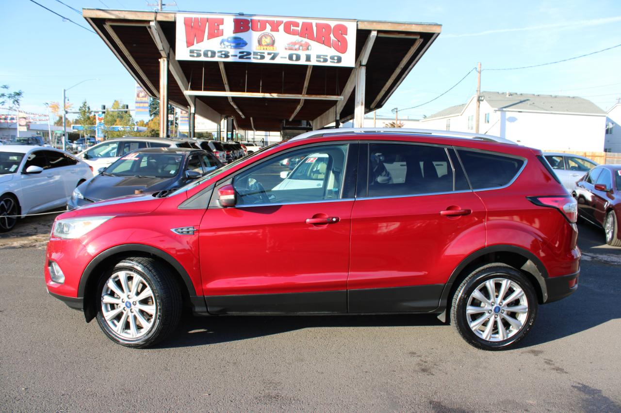 Ford Escape Titanium 4WD 2017