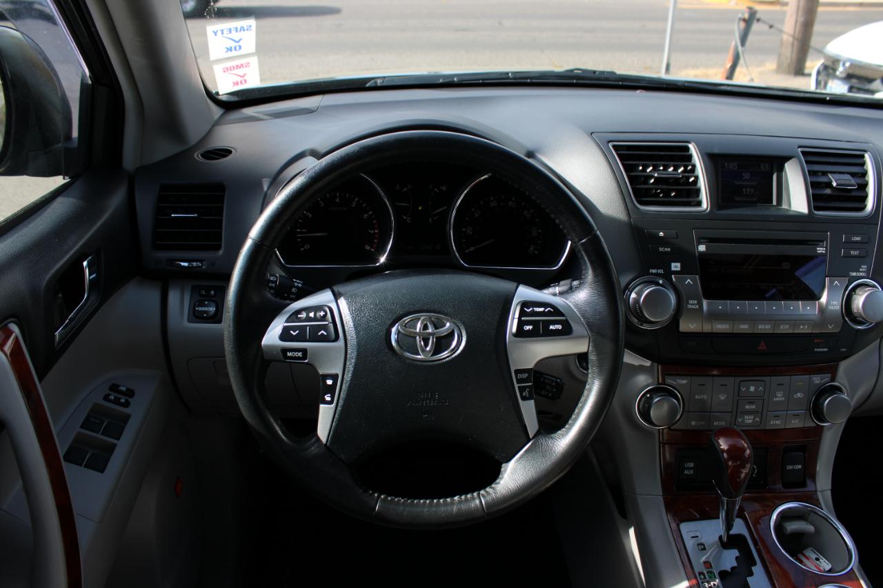 Toyota Highlander 4WD 4dr V6 Limited (Natl) 2012