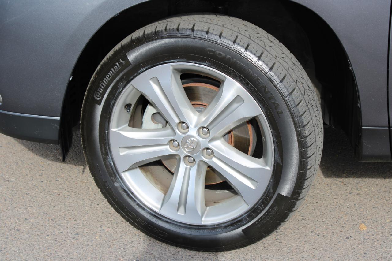 Toyota Highlander 4WD 4dr V6 Limited (Natl) 2012