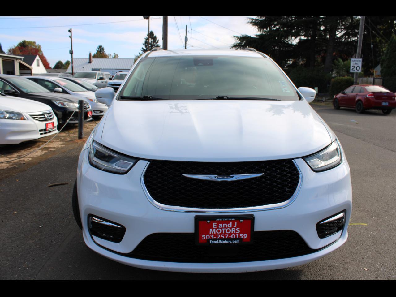 Chrysler Pacifica Touring L FWD 2022