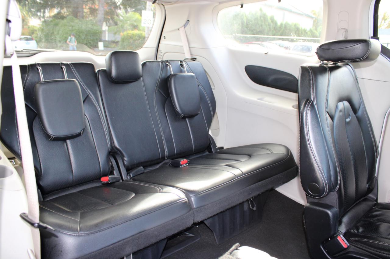 Chrysler Pacifica Touring L FWD 2022