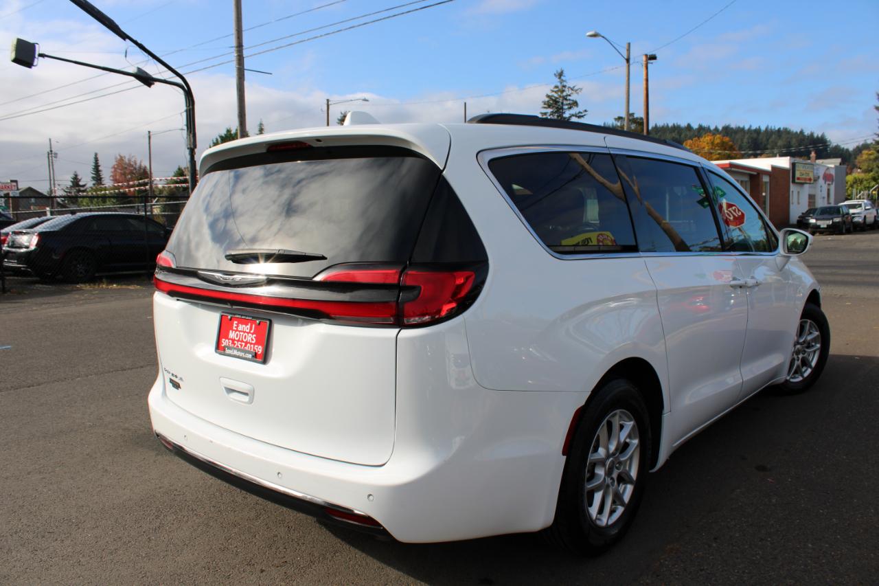 Chrysler Pacifica Touring L FWD 2022