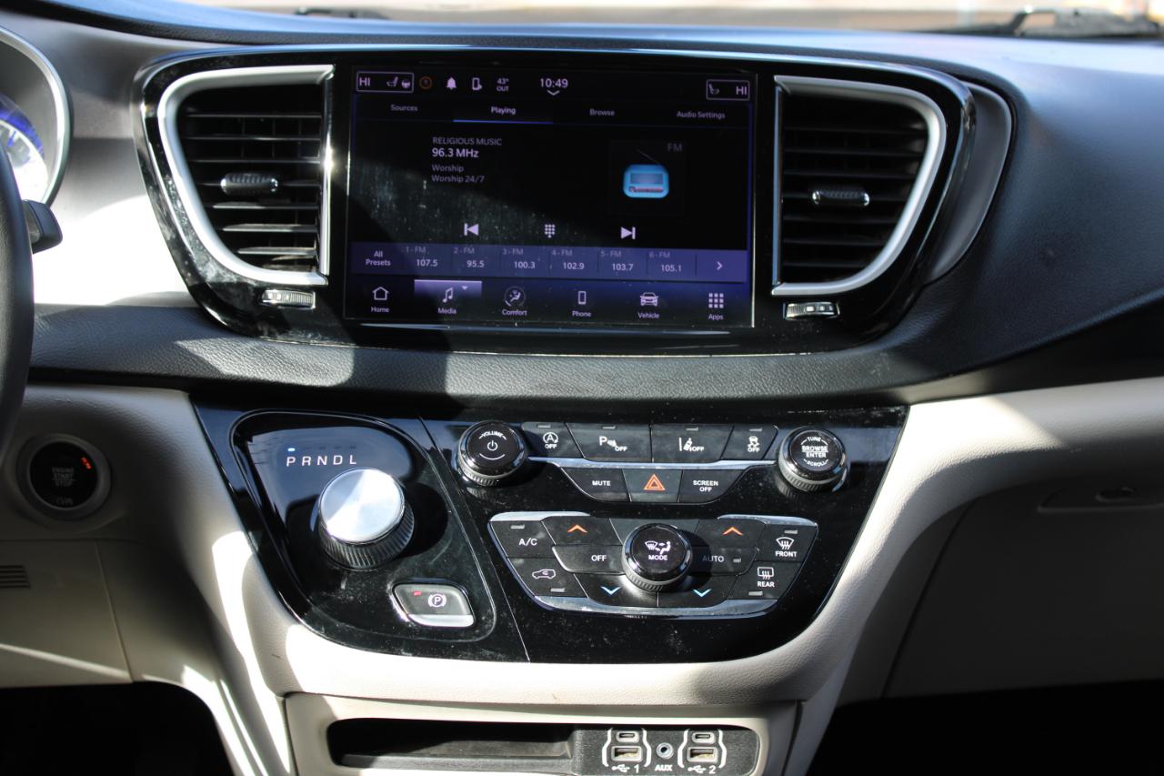 Chrysler Pacifica Touring L FWD 2022