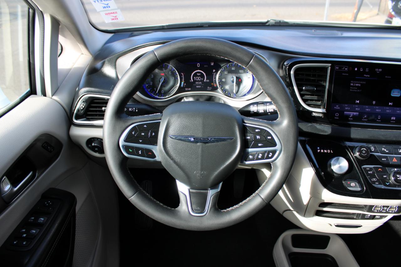 Chrysler Pacifica Touring L FWD 2022