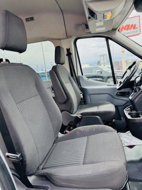 Ford Transit Passenger Wagon T-150 130" Med Roof XL Sliding RH Dr 2018