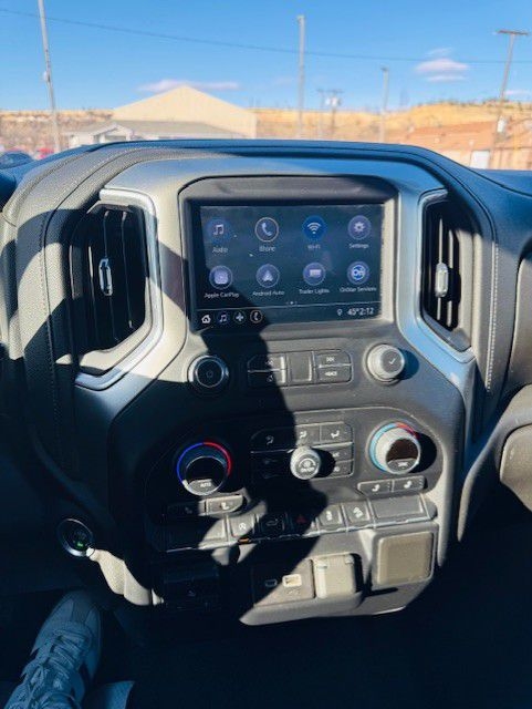 Chevrolet Silverado 1500 4WD Crew Cab 157" LT 2021