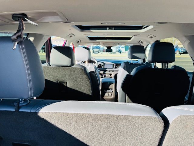 Buick Enclave AWD 4dr Essence 2021