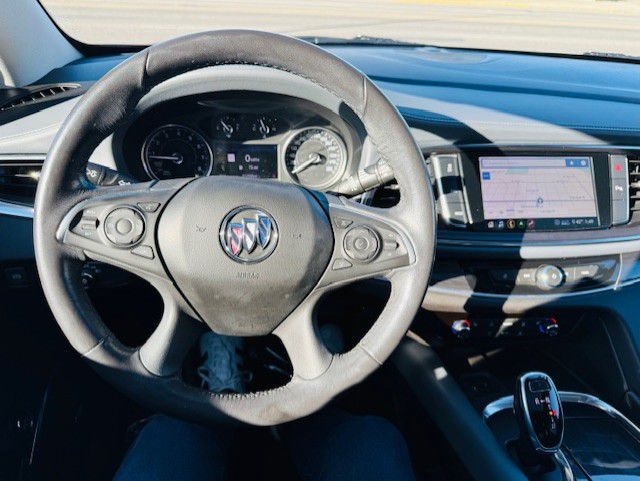 Buick Enclave AWD 4dr Essence 2021