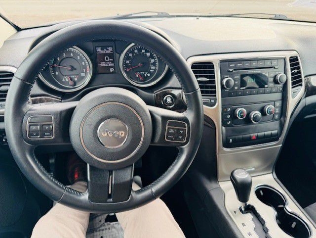 Jeep Grand Cherokee 4WD 4dr Laredo 2012