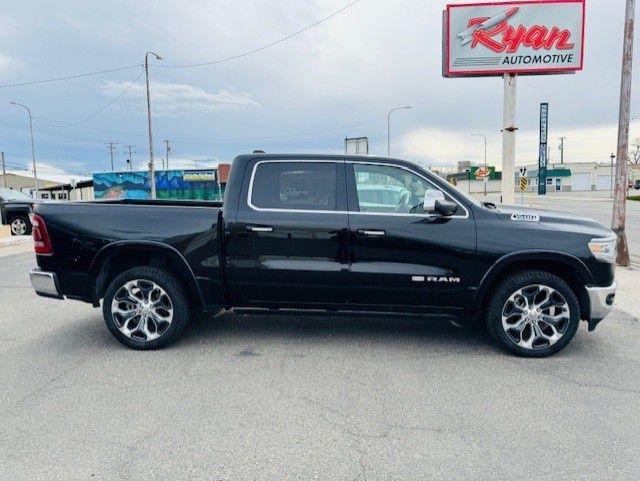 RAM 1500 Laramie Longhorn 4x4 Crew Cab 5'7" Box 2019