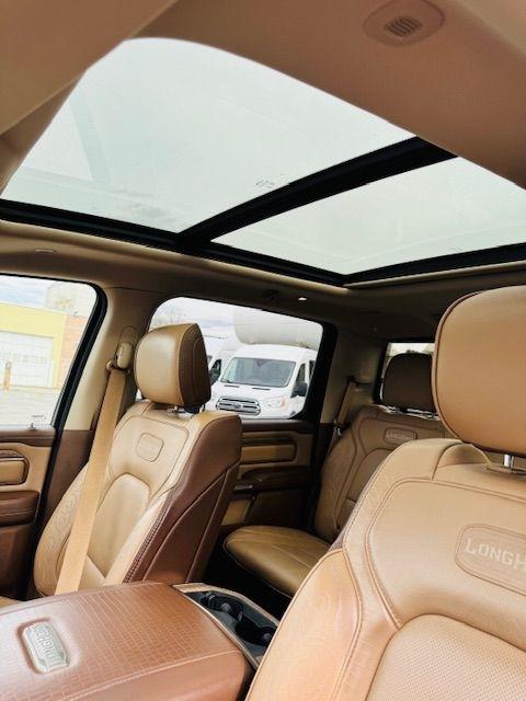 RAM 1500 Laramie Longhorn 4x4 Crew Cab 5'7" Box 2019