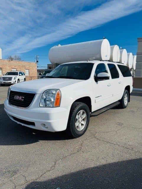 GMC Yukon XL 4WD 4dr 1500 SLT 2013